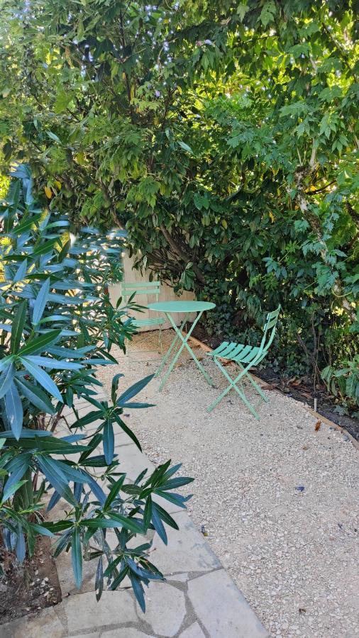 Le Petit Paradis Брив-ла-Гаярд Екстер'єр фото